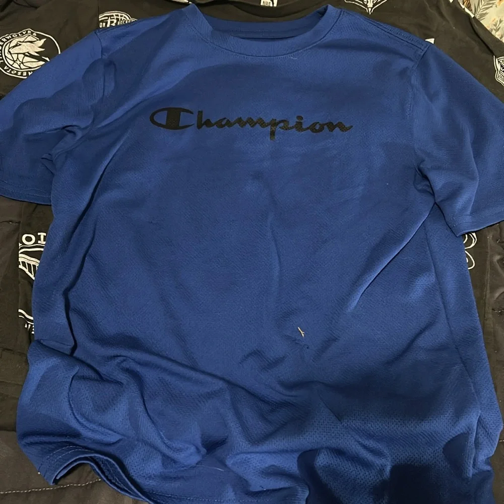 6 Boys Multi-Color Athletic T-Shirts - Large
